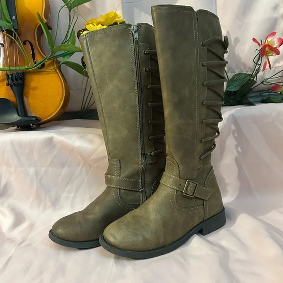 Girls knee high lace up boots - Picture 13 of 15